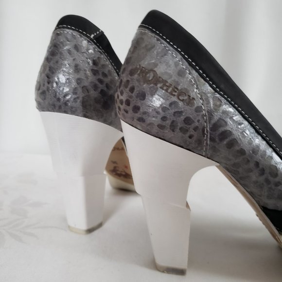 PROPHECY Designer modern geometrical heel. Snakeskin pattern leather. Platform. - Picture 4 of 15